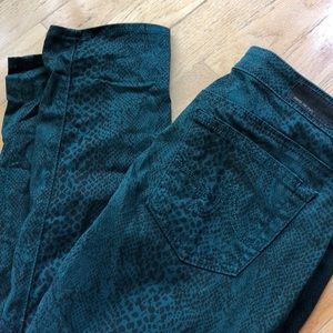Dark turquoise snakeskin print pants